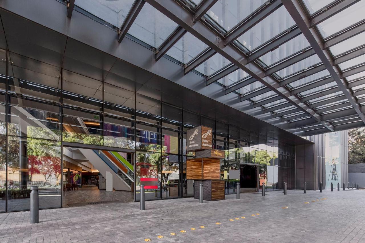 Fiesta Americana Viaducto Aeropuerto 멕시코 시 외부 사진 The interior of the station