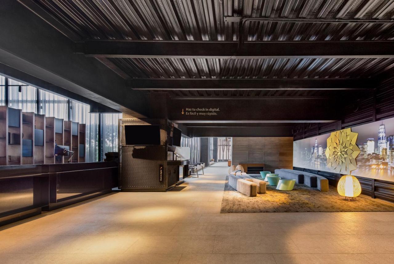 Fiesta Americana Viaducto Aeropuerto 멕시코 시 외부 사진 The lobby of the hotel