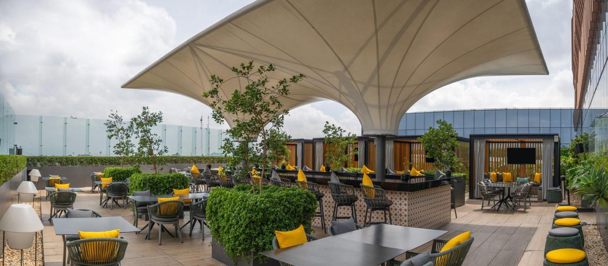 Fiesta Americana Viaducto Aeropuerto 멕시코 시 외부 사진 The Sky Bar